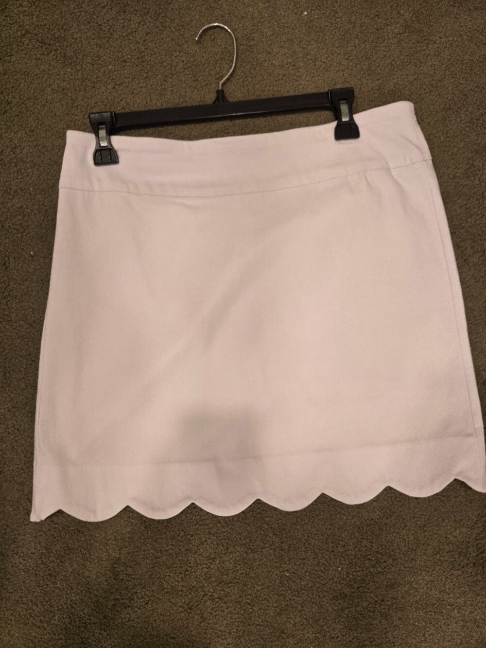 White Skort, size 8, Darby + Luke, Stretch, Like new, scallop